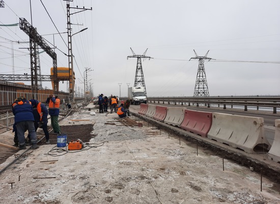 Мост на Волжской ГЭС готов более чем на 70%